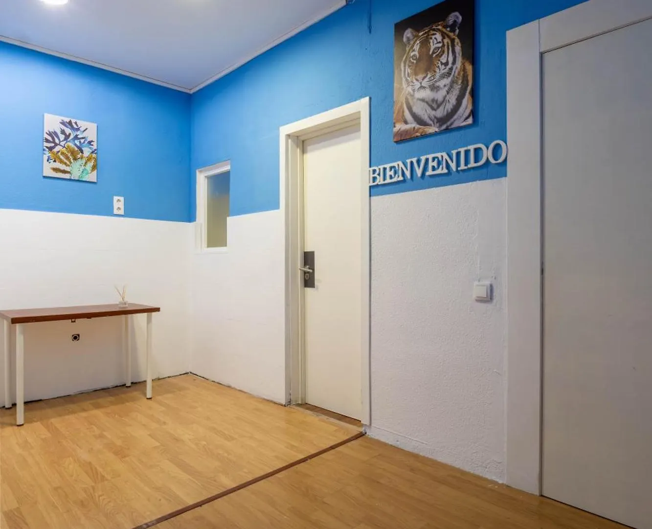 Nice And Comfortable Room For Your Stay In Bcn Barcelona