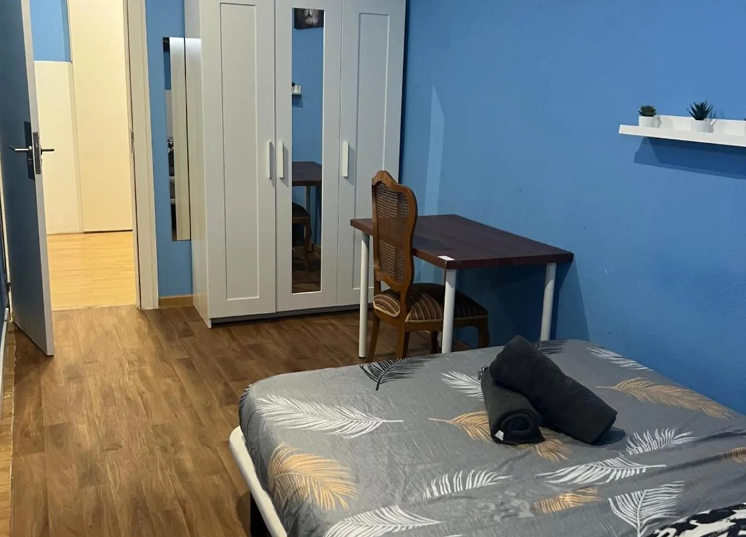 Nice And Comfortable Room For Your Stay In Bcn Barcelona